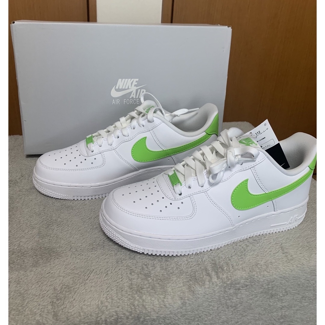 NIKE(ナイキ)のNIKE エアーフォース1Low "Action Green" 23.0cm レディースの靴/シューズ(スニーカー)の商品写真