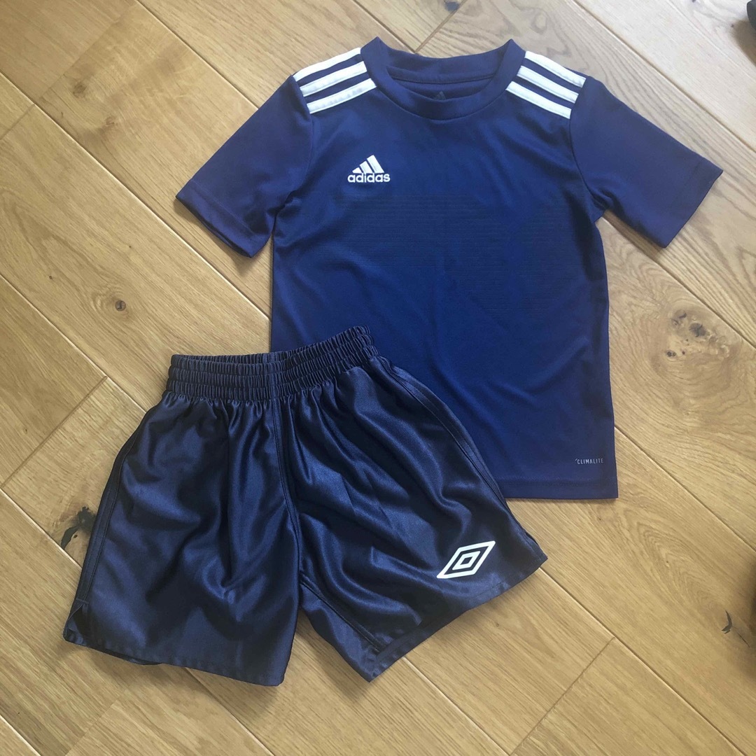 adidas(アディダス)のユリス様専用　キッズ用サッカーウェア　120 スポーツ/アウトドアのサッカー/フットサル(ウェア)の商品写真