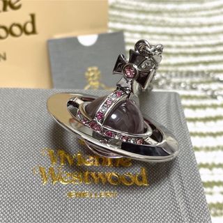 ヴィヴィアンウエストウッド(Vivienne Westwood)の【新品】ヴィヴィアンウエストウッド　スモールオーブ　ネックレス　ピンク(ネックレス)