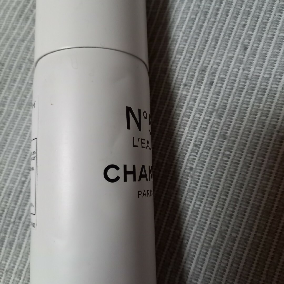 CHANEL(シャネル)のK＊S＊K様専用 シャネル N°5 オールオーバー スプレイ 150ml コスメ/美容のヘアケア/スタイリング(ヘアウォーター/ヘアミスト)の商品写真