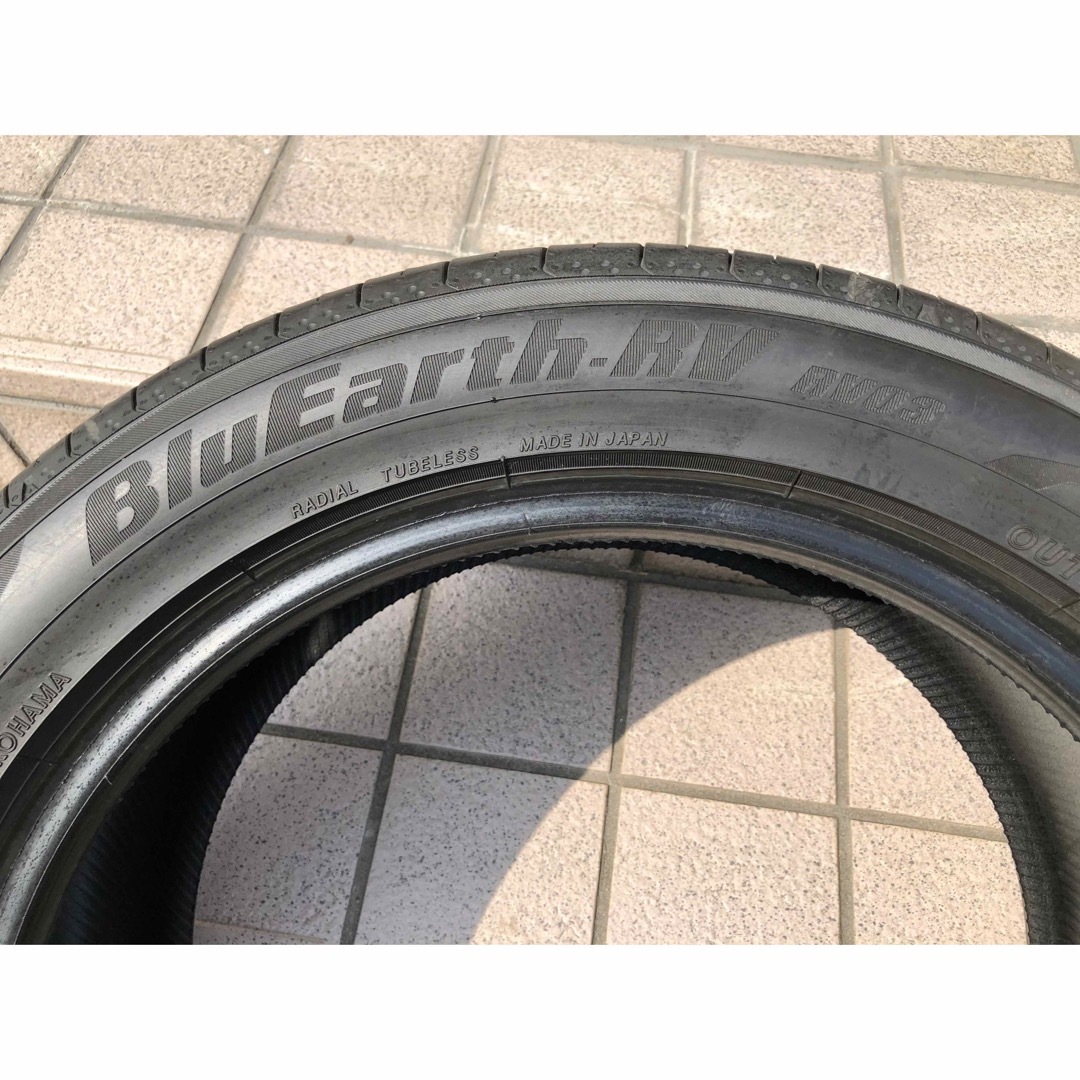 ヨコハマ ブルーアースRV RV03 235/ 50R18 美品バリ山