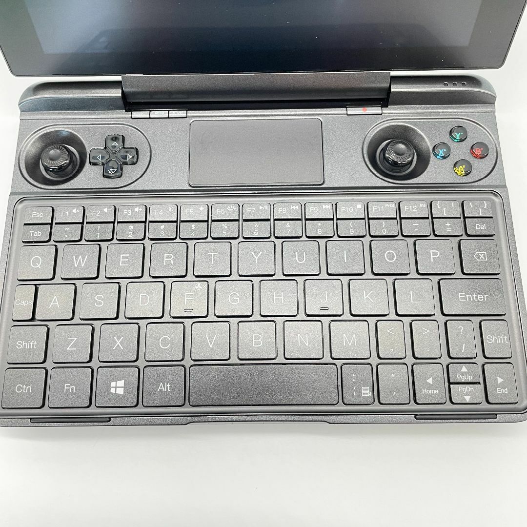 GPD Win Max ゲーミングPC 　 8インチ / ゲームパッド内蔵