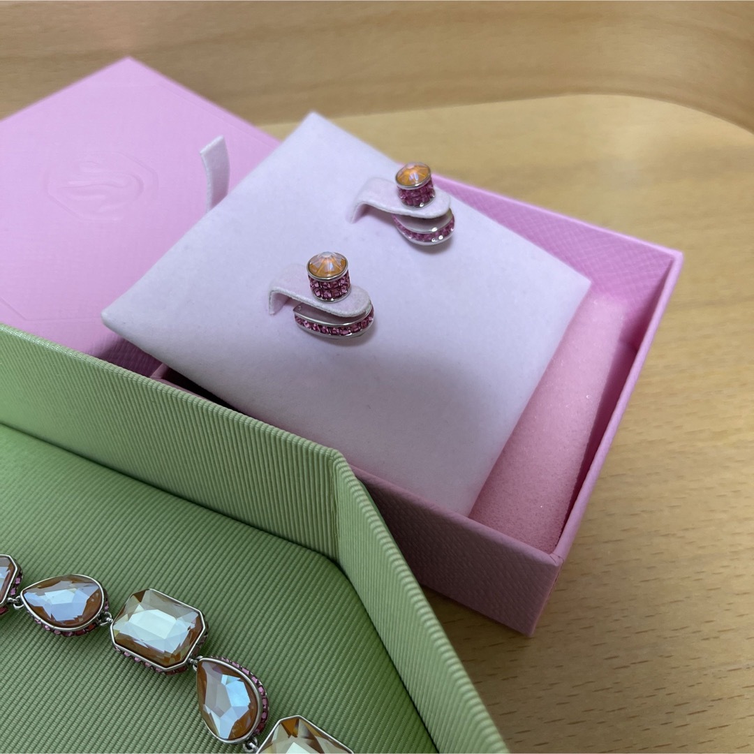 SWAROVSKI - スワロフスキー orbita クリスタル ネックレス ピアス SWAROVSKI - スワロフスキー orbita クリスタル ネックレス ピアス
