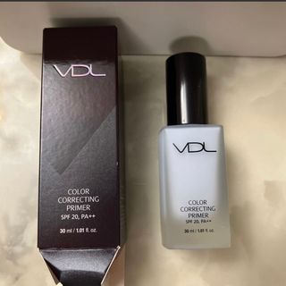 エイボン(AVON)のVDL カラー　コレクティングプライマー　03 ペール　ブルー　30ml(化粧下地)