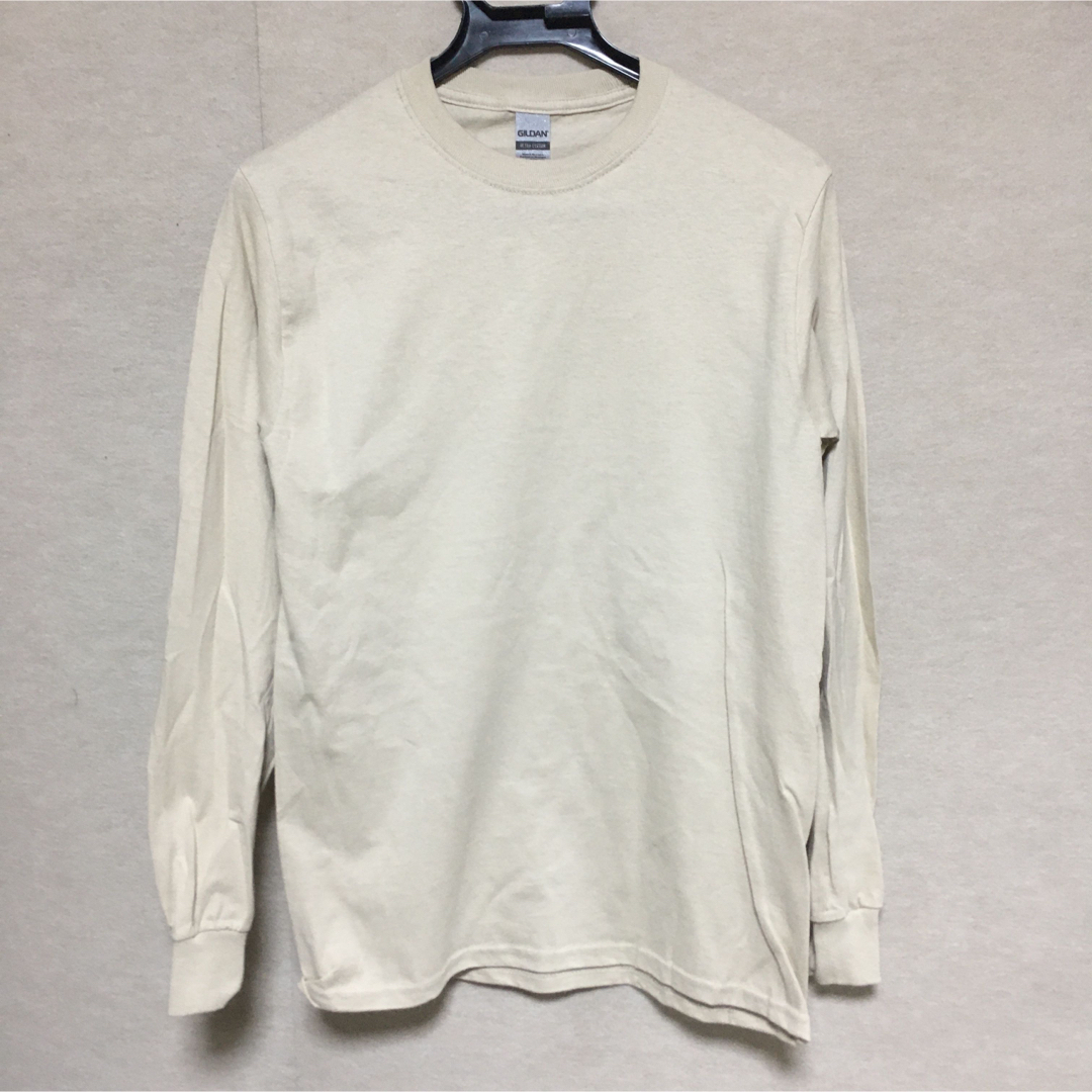 GILDAN(ギルタン)の新品 GILDAN ギルダン 長袖ロンT サンドベージュ S メンズのトップス(Tシャツ/カットソー(七分/長袖))の商品写真