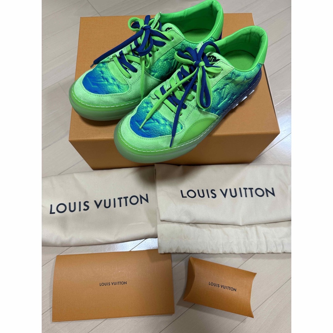 louisvuittonルイヴィトン   louis vuitton スニーカー　緑　グラデーション