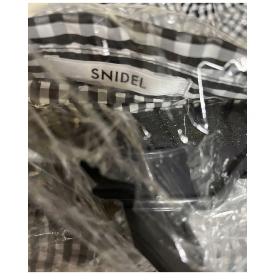 2000円引　新品未使用　snidel ノースリフィッシュテールシャツワンピース