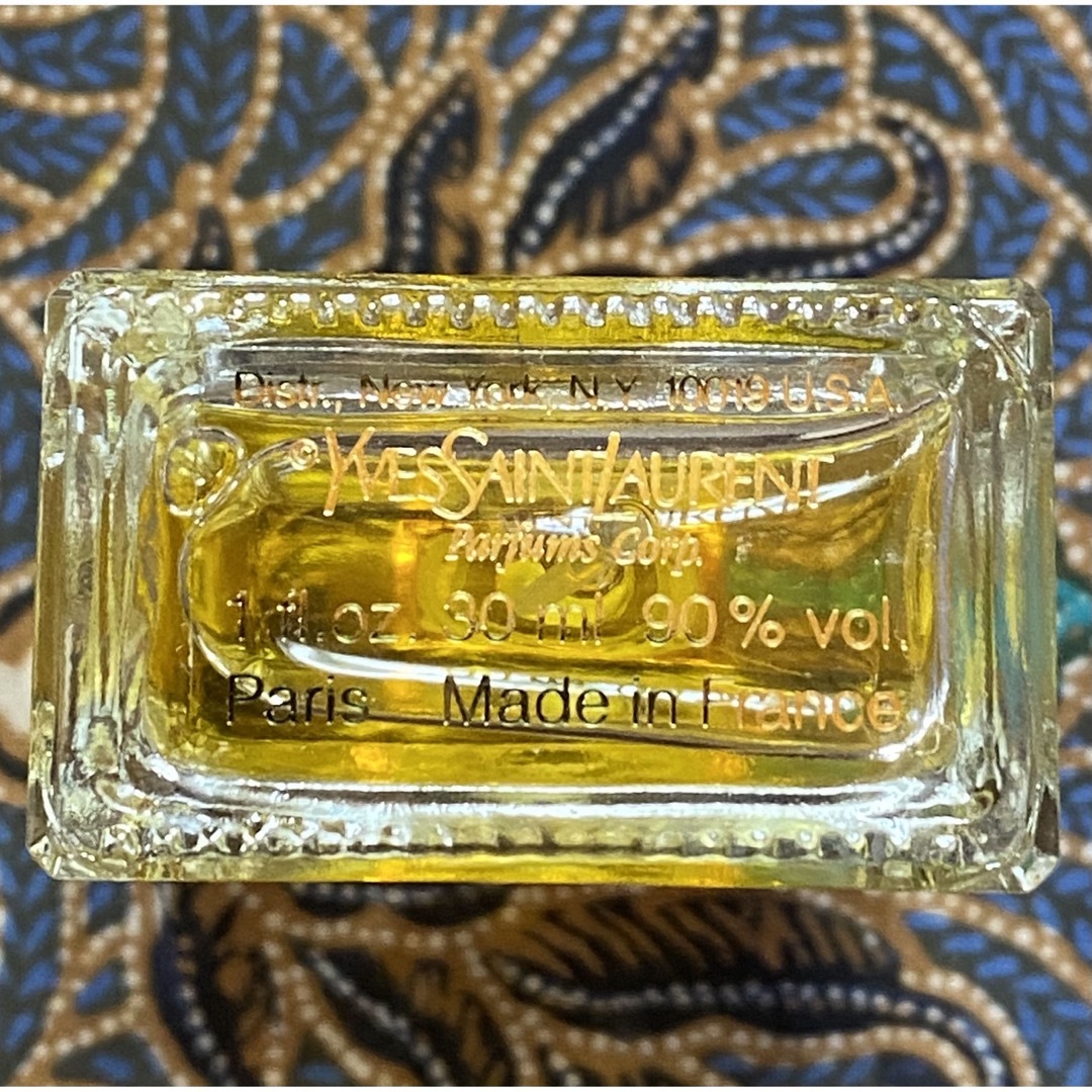 Yves Saint Laurent(イヴサンローラン)の廃版　オードトアレ　イブ　サンローラン　30ml  未使用 コスメ/美容の香水(香水(女性用))の商品写真