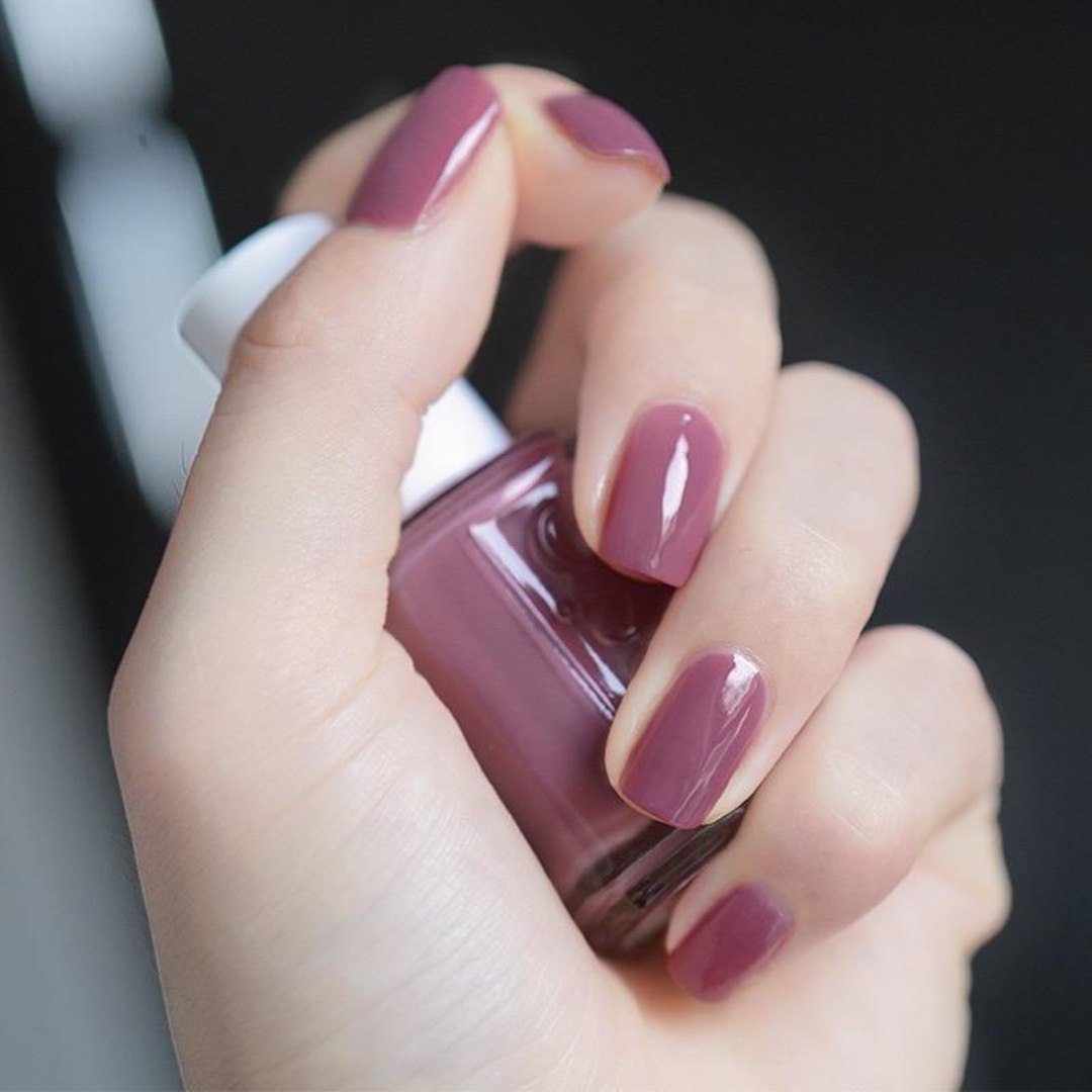 Essie(エッシー)の廃盤！essie ネイルポリッシュ、人気no1 コスメ/美容のネイル(マニキュア)の商品写真