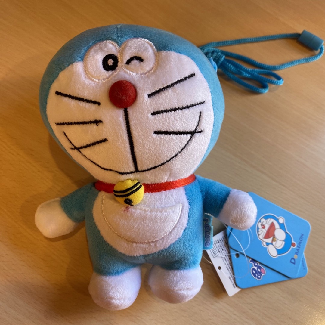 ドラえもん - ドラえもん ぬいぐるみポーチ ショルダーバッグの ドラえもん - ドラえもん ぬいぐるみポーチ ショルダーバッグの