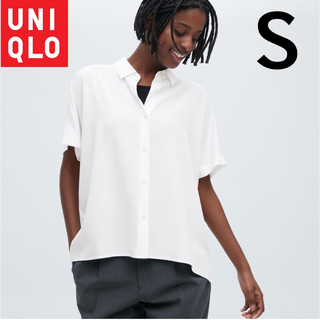 ユニクロ(UNIQLO)のユニクロ レーヨンブラウス 白 S(シャツ/ブラウス(半袖/袖なし))