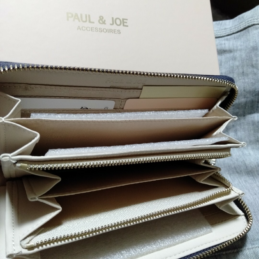 PAUL & JOE(ポールアンドジョー)のポール&ジョーアクセソワ 長財布 クリザンテーム 花柄 ネイビー 紺色 レディースのファッション小物(財布)の商品写真