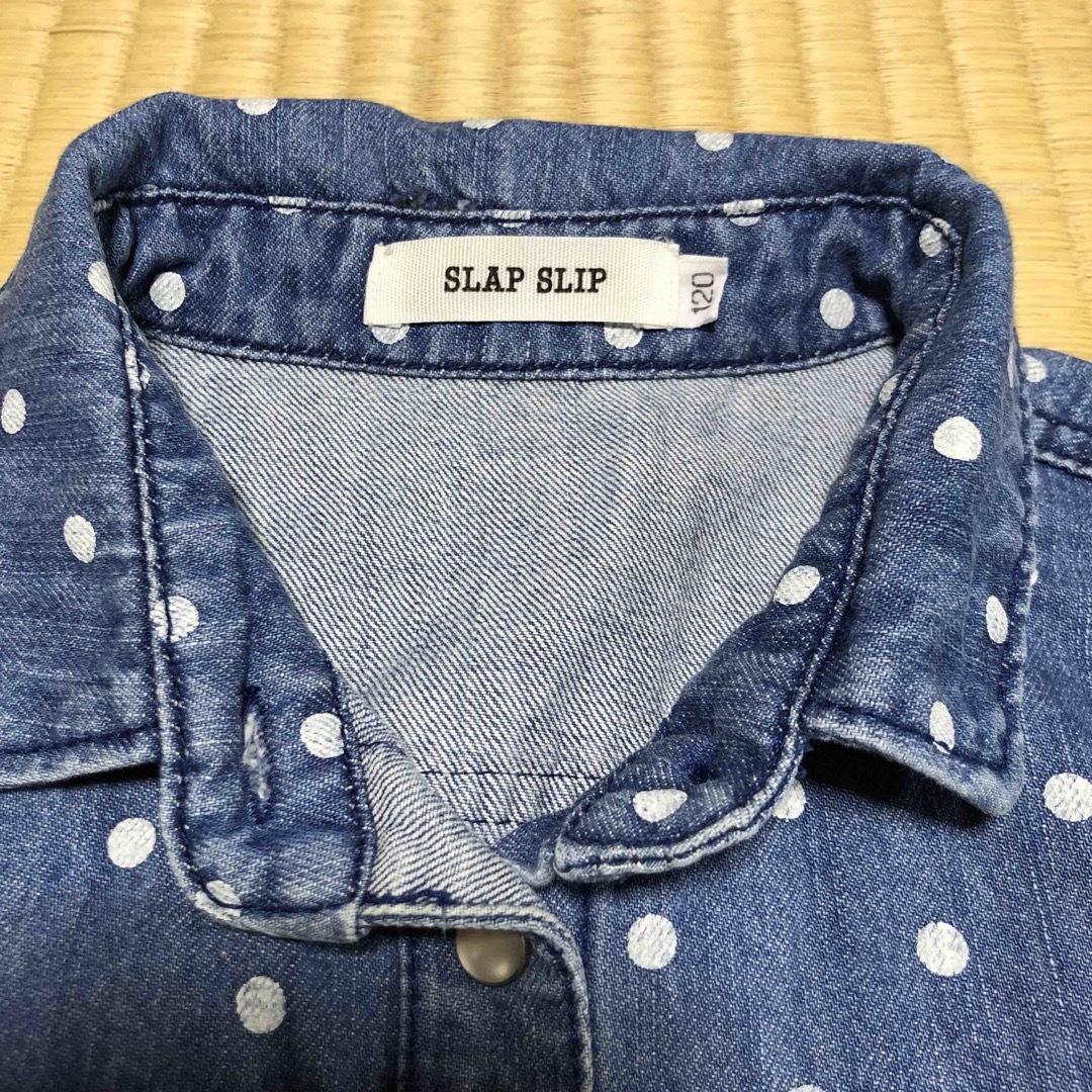 SLAP SLIP(スラップスリップ)のSLAP SLIP デニムワンピース120   べべ キッズ/ベビー/マタニティのキッズ服女の子用(90cm~)(ワンピース)の商品写真