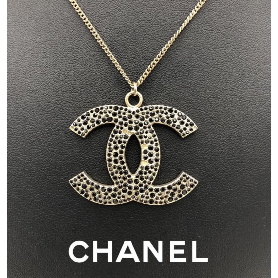 CHANEL シャネル ビックココロゴ ブラックラインストーン ネックレス-