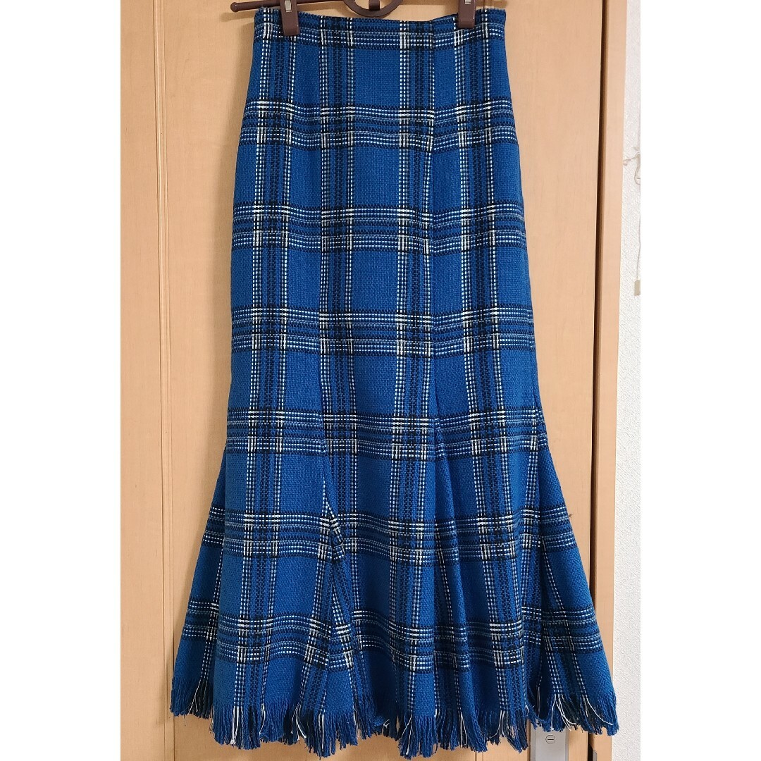 SNIDEL(スナイデル)のSNIDEL  ロービングチェックヘムフレアスカート  ブルー　0サイズ レディースのスカート(ロングスカート)の商品写真