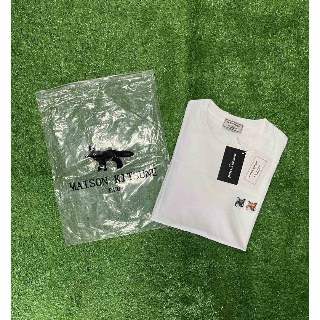 MAISON KITSUNE'(メゾンキツネ)のMaison Kitsune メゾンキツネ Lサイズ 白 フォックス Tシャツ レディースのトップス(Tシャツ(半袖/袖なし))の商品写真