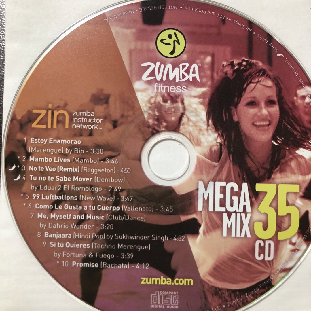 Zumba(ズンバ)のズンバ　MEGAMIX35  CD エンタメ/ホビーのCD(クラブ/ダンス)の商品写真