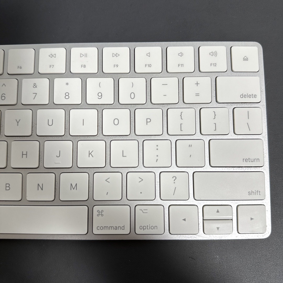 Apple(アップル)のApple Magic Keyboard US配列 英語 スマホ/家電/カメラのPC/タブレット(PC周辺機器)の商品写真