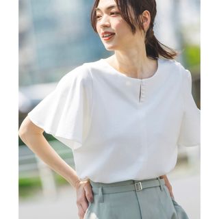 ハニーズ(HONEYS)のハニーズ　Honeys パール付フレア袖トップス　アイボリー　レディースL(カットソー(半袖/袖なし))