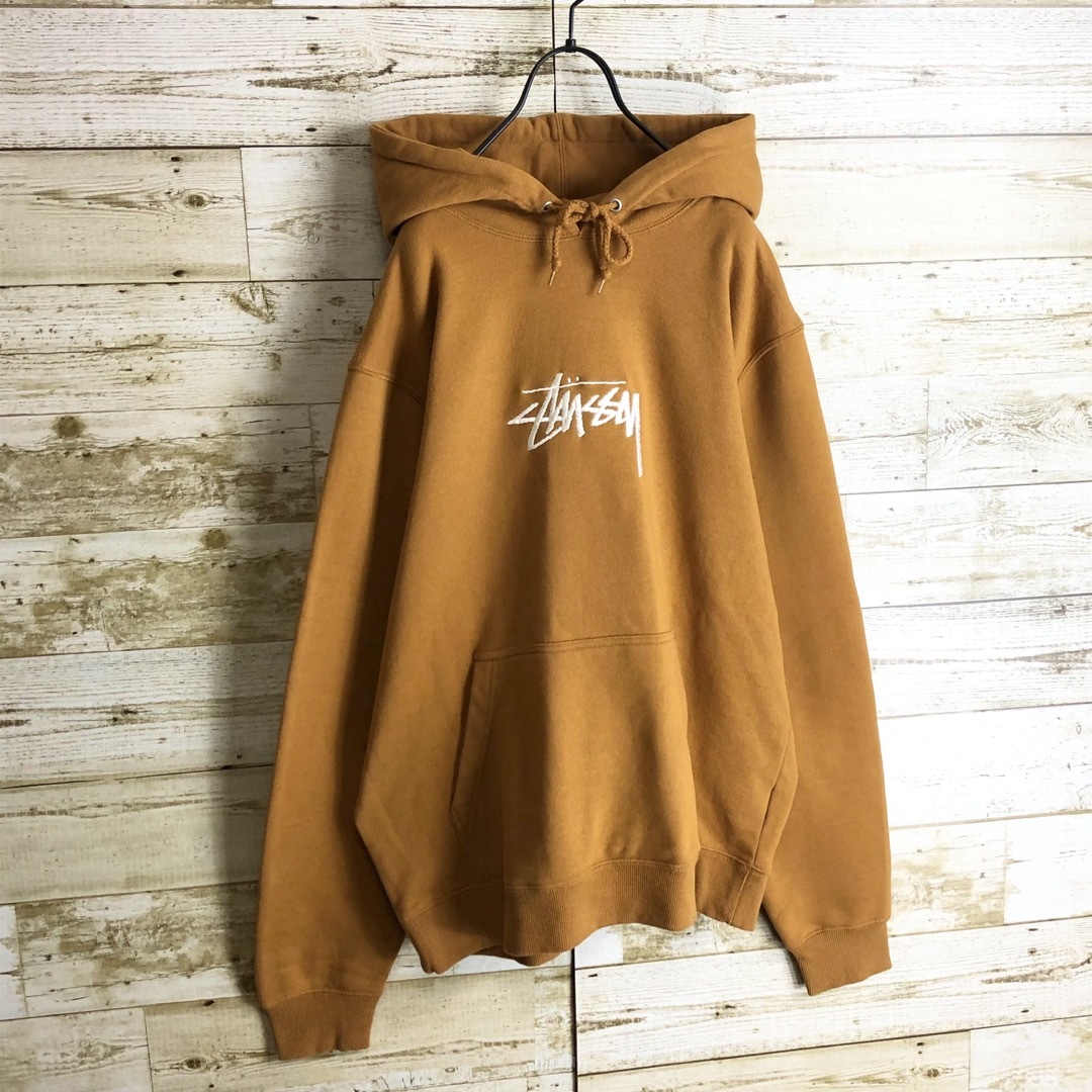 STUSSY - 即完売 STUSSY ステューシー パーカー センター刺繍ロゴの