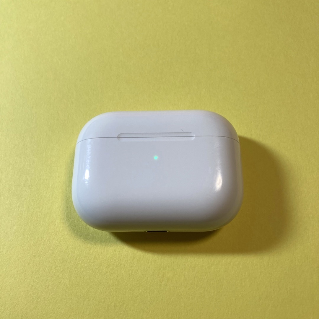 Apple AirPods Pro 充電器 第1世代 第一世代 充電ケースのみ - イヤホン Apple AirPods Pro 充電器 第1世代 第一世代 充電ケースのみ - イヤホン