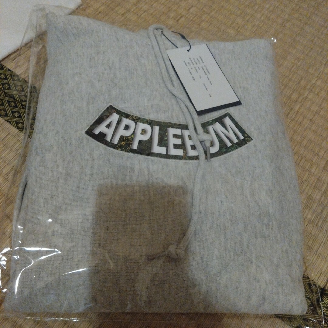 APPLEBUM × raidback fabric コラボ　パーカー