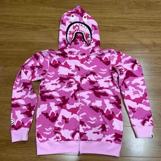 アベイシングエイプ(A BATHING APE)のWOODLAND CAMO SHARK  LADIES    S(パーカー)