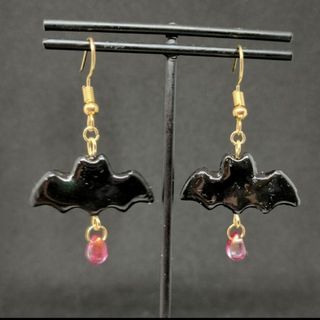 コウモリピアス②の通販 by ゆず なのショップ|ラクマ