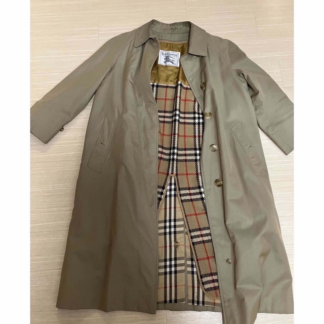 BURBERRY(バーバリー)のBurberry トレンチコート レディースのジャケット/アウター(トレンチコート)の商品写真