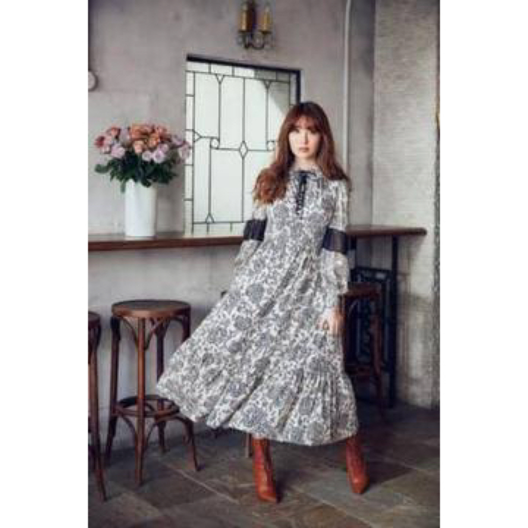 【Herlipto】Winter Floral Longsleeve Dress