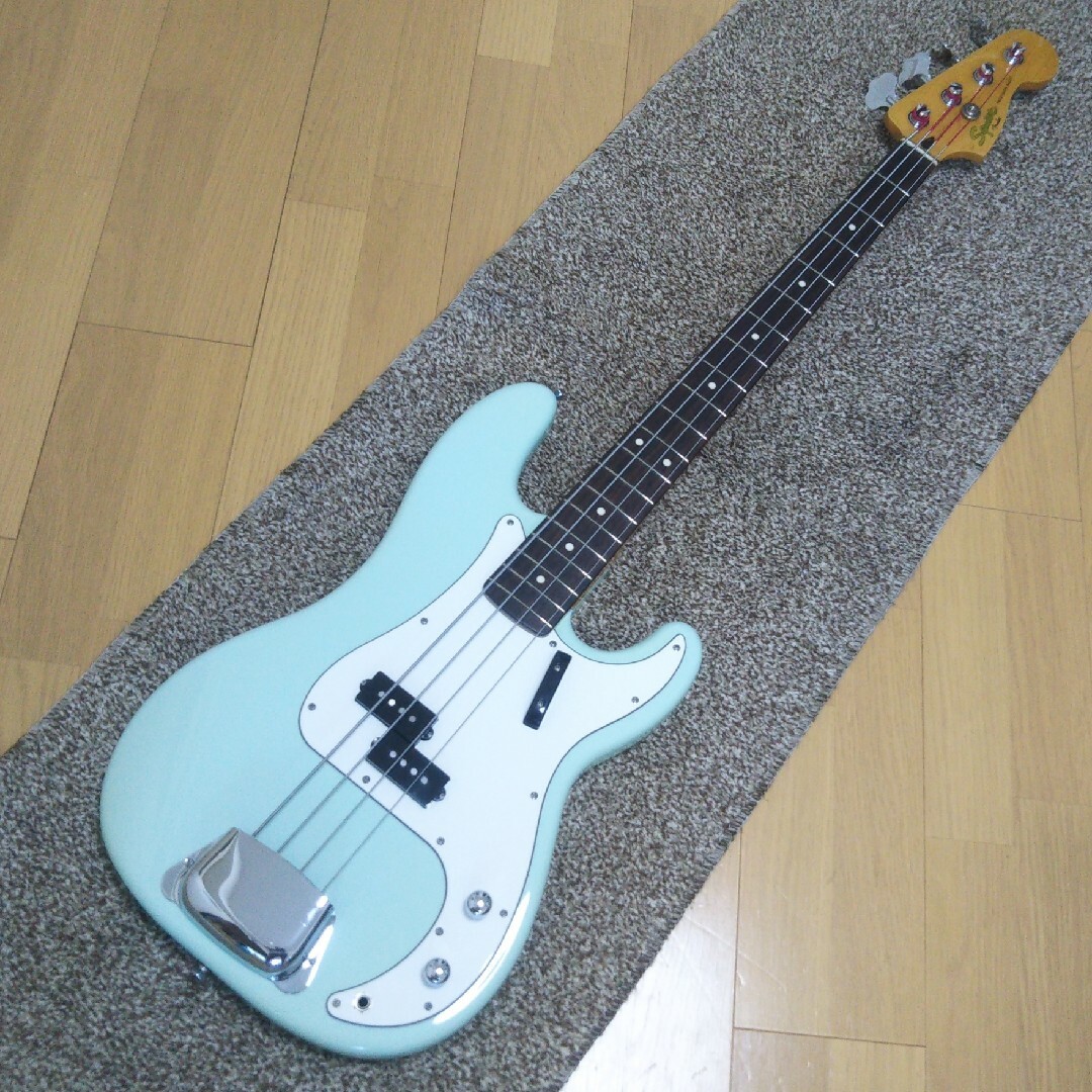 Squier プレシジョンベース classic vibe