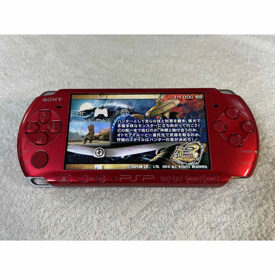 PlayStation Portable   ほぼ新品 PSP ラディアントレッドの