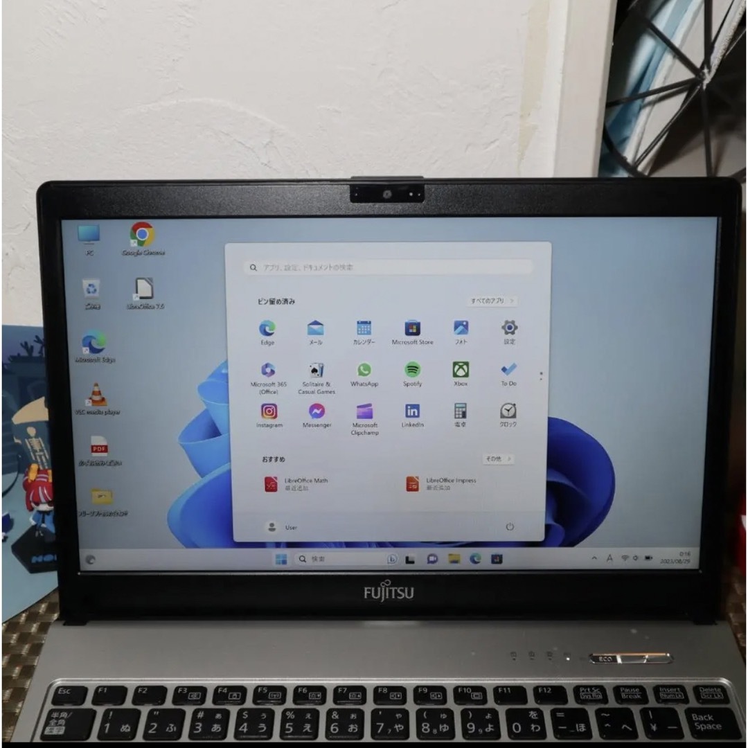 富士通 - Win11小型＆軽量！高年式！8世代Corei5＆SSD/メ8G/無線