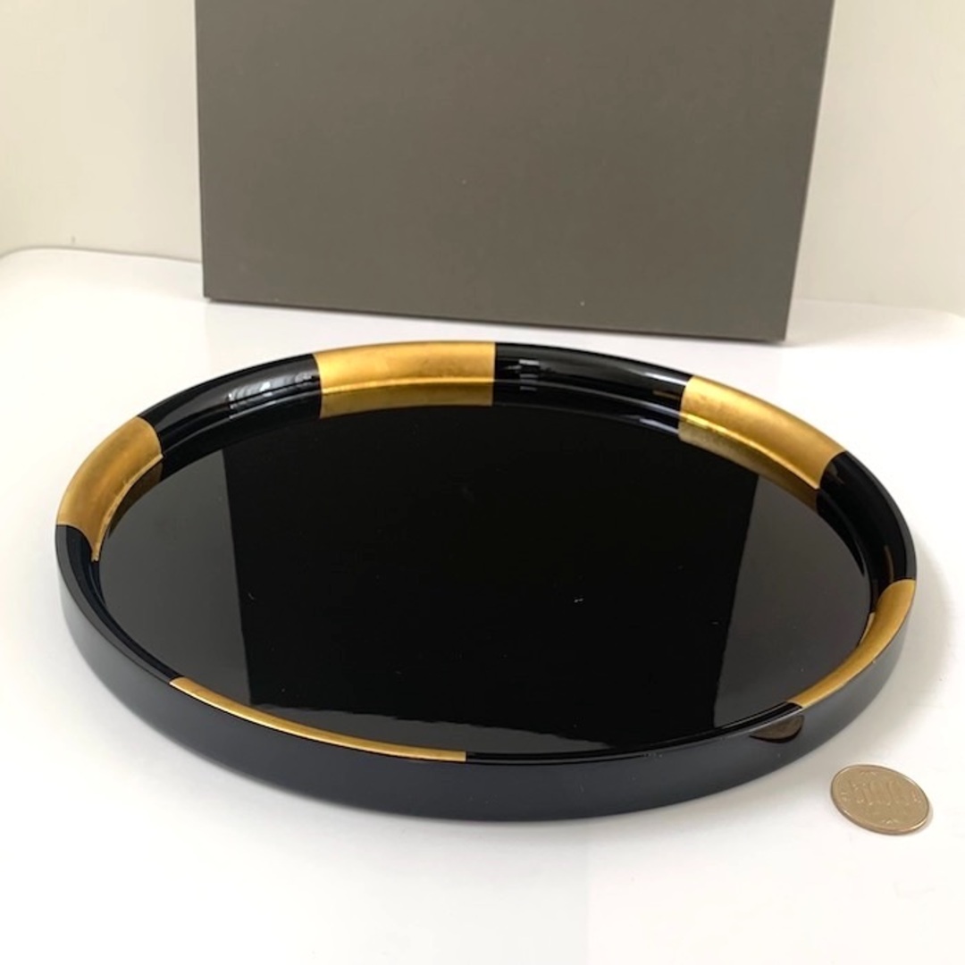 トレイ 盆 丸型 輪島塗り 縁高黒金市松 山田平安堂 - テーブル用品