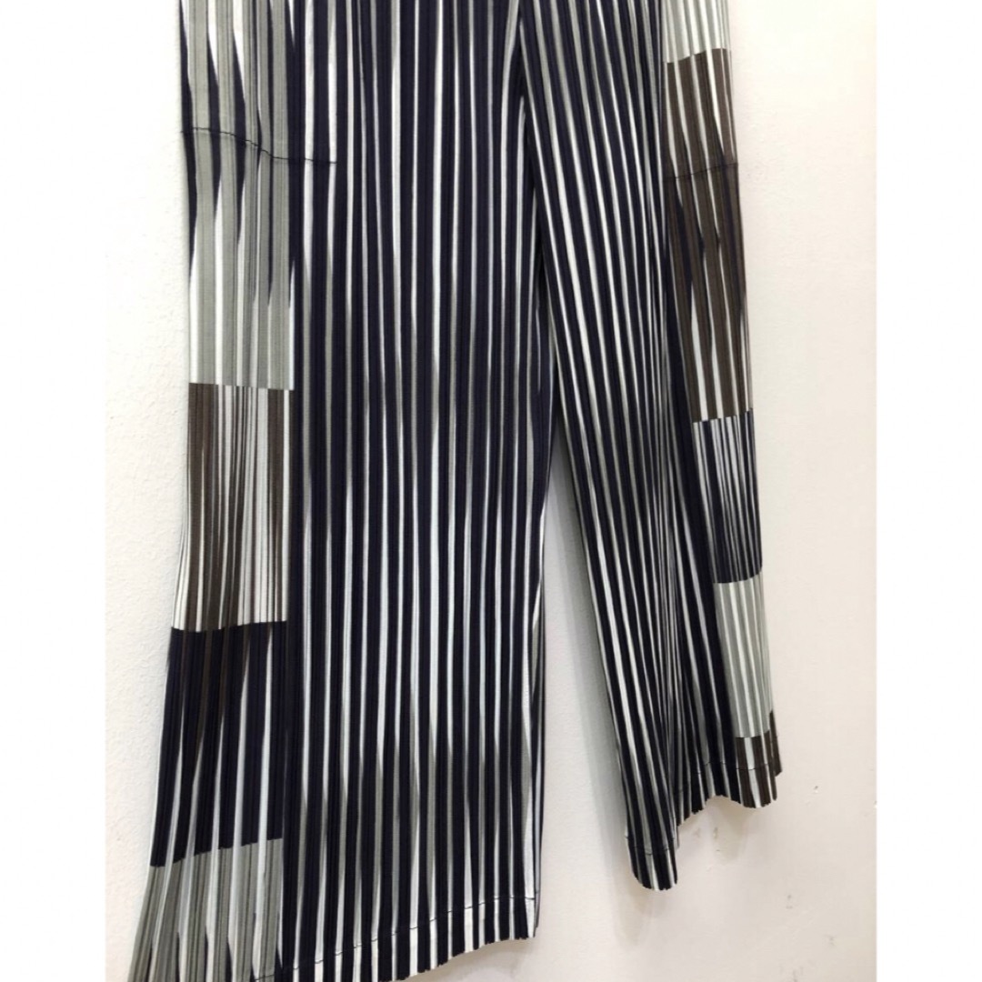 PLEATS PLEASE ISSEY MIYAKE - PLEATS PLEASE プリーツプリーズ