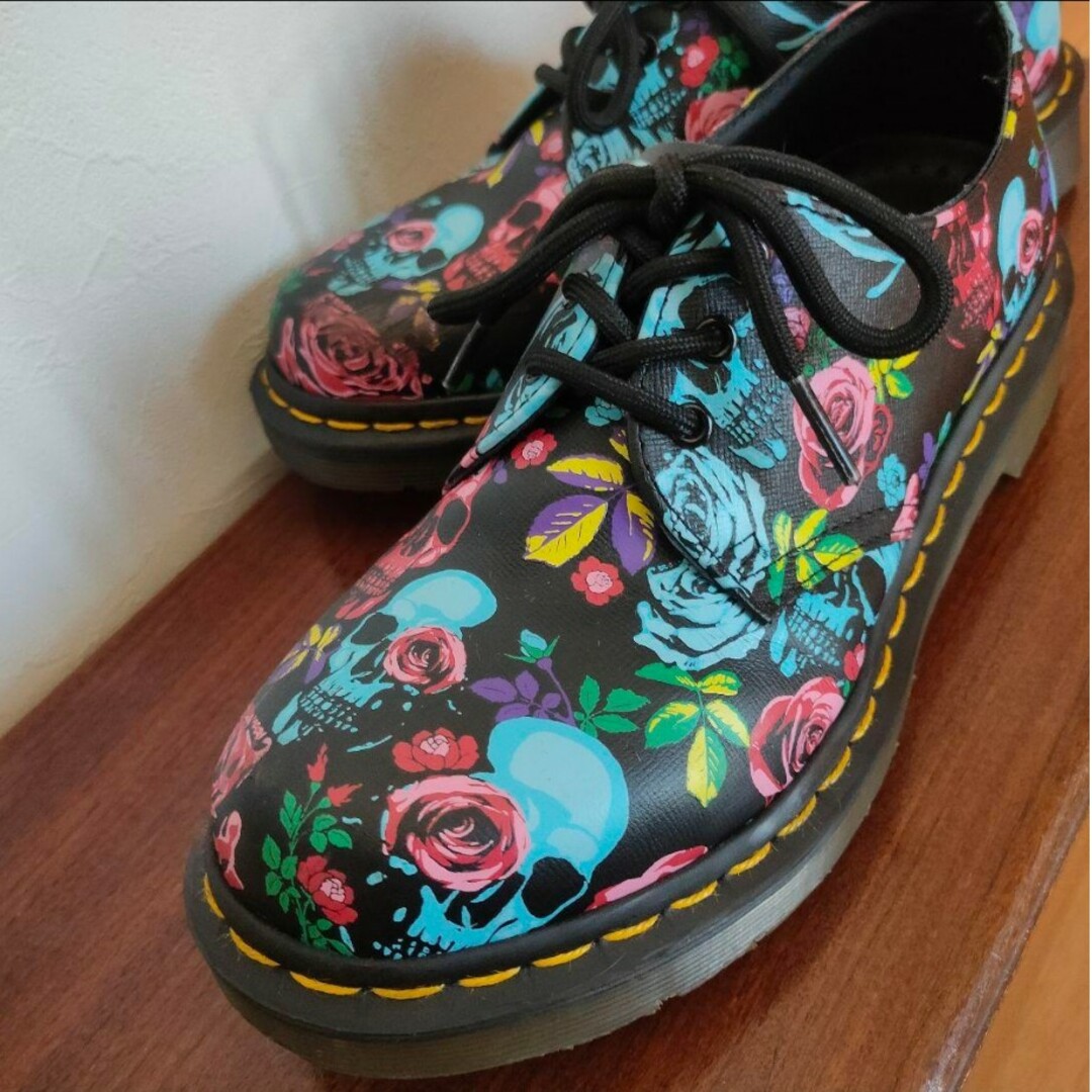 Dr.Martens ROSE 3ホール ブラック UK4