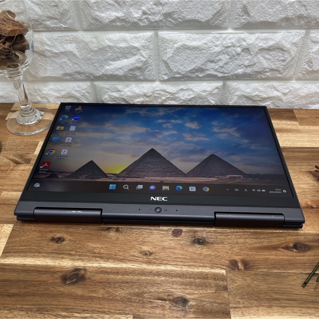 NEC - NEC LAVIE 2in1☘️i7第8世代☘️SSD256GB/メモリ8Gの通販 by
