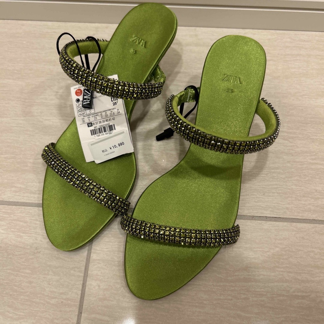 ZARA - 【タグ付き新品未使用】ZARA ラインストーン ヒールサンダル 35