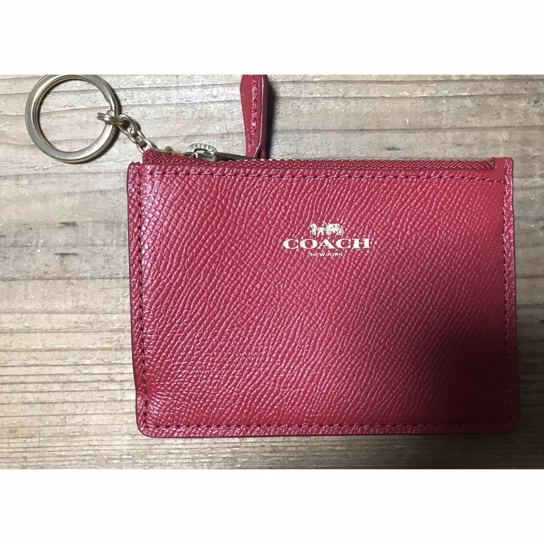 COACH(コーチ)の値下げ coach コーチキーリング付ケース レディースのファッション小物(名刺入れ/定期入れ)の商品写真