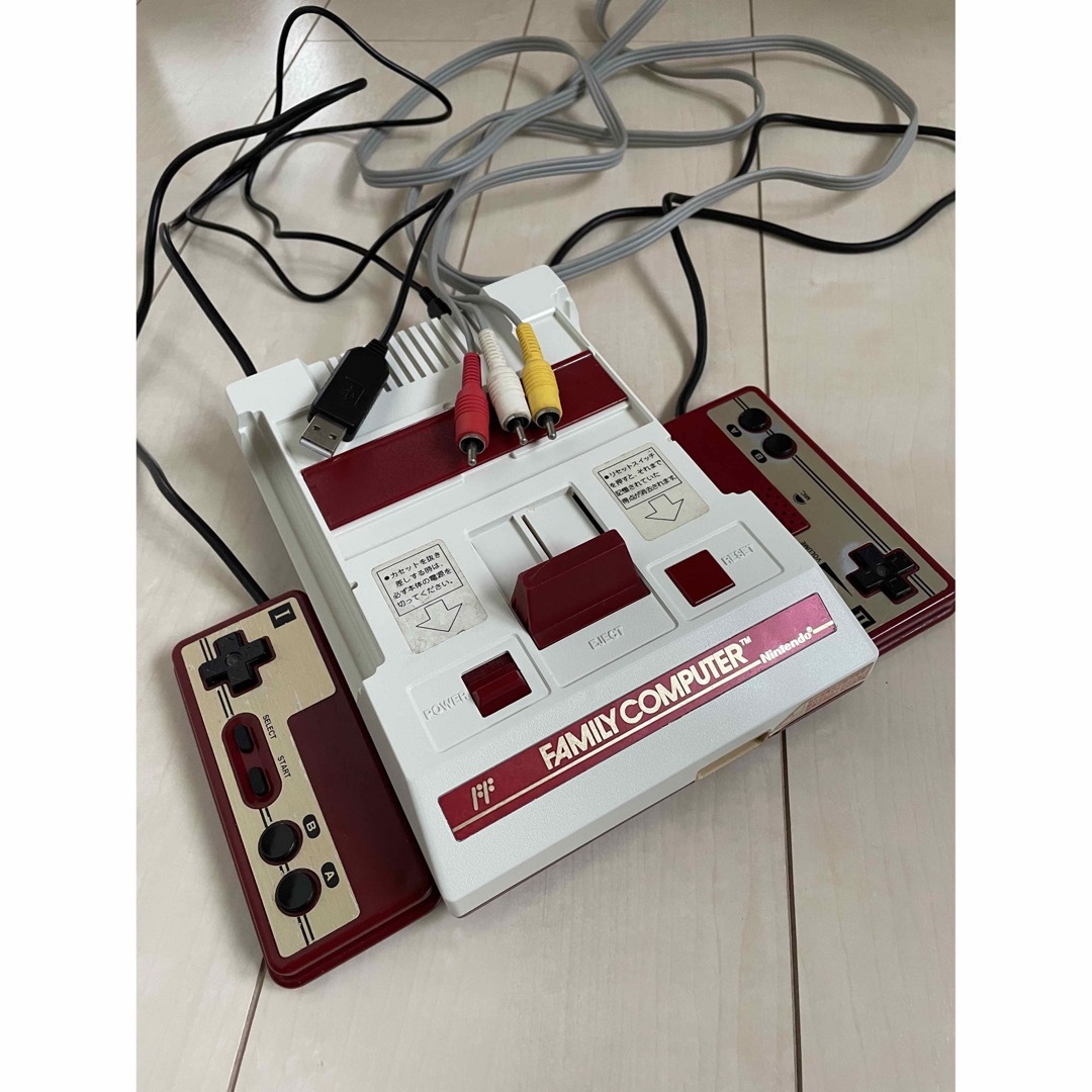 送料無料 スーパーファミコン本体及び付属品一式 完動品