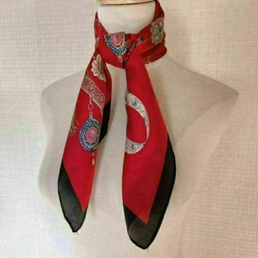 大人気♡　スカーフ バンダナ ヘアアクセ アクセント  新品未使用