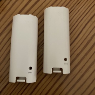 ウィー(Wii)のWiiリモコン用充電池   2個セット　白(家庭用ゲーム機本体)