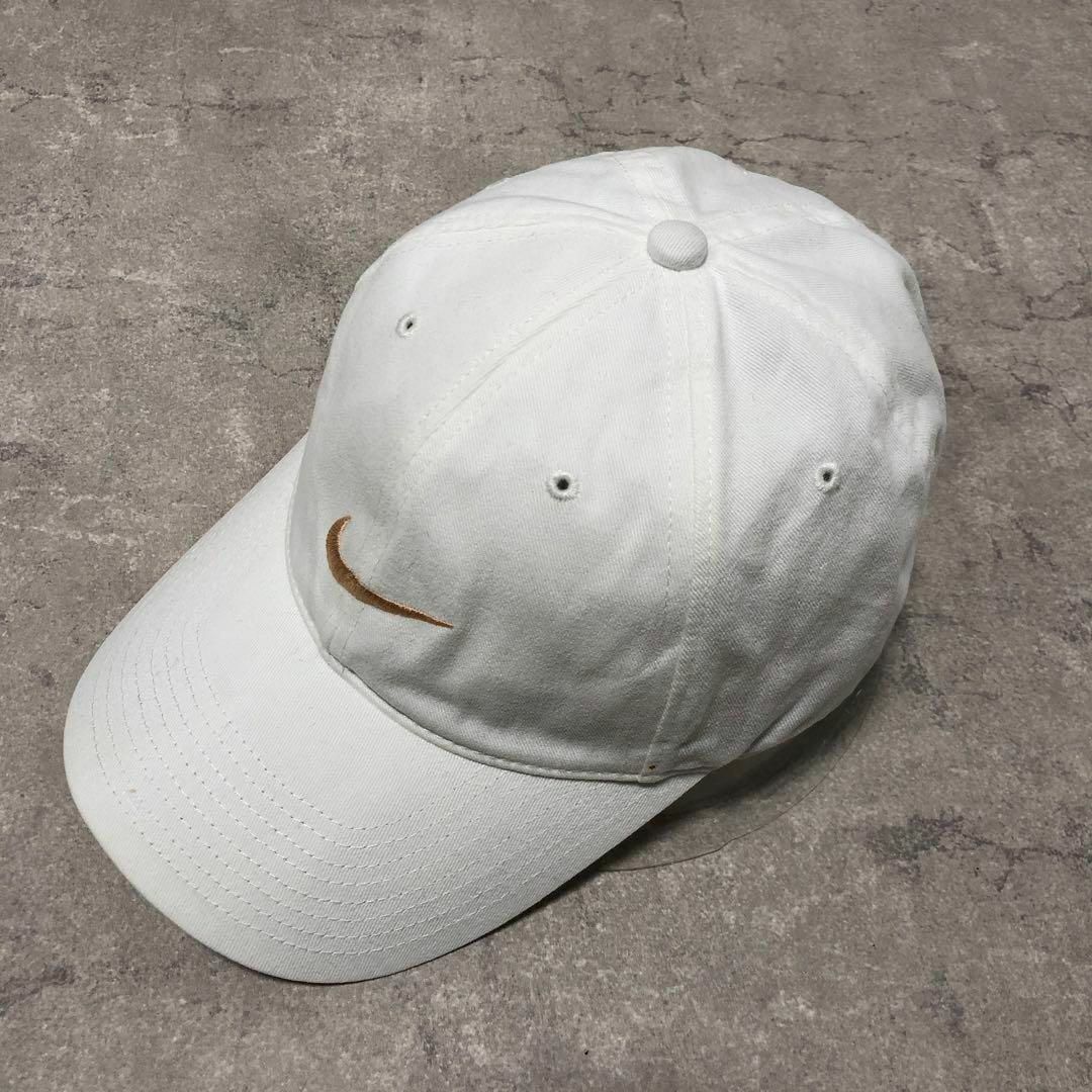 NIKE(ナイキ)のNIKE ナイキ 6パネルキャップ 刺繍ロゴ 90s ヴィンテージ ホワイト メンズの帽子(キャップ)の商品写真