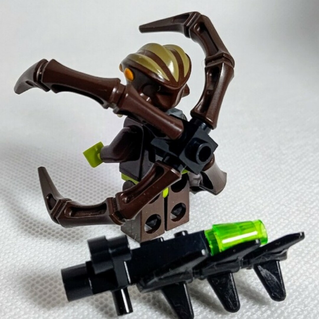 Lego(レゴ)のレゴ★チーマ スパラコン ミニフィグ 武器付 美品 激レア エンタメ/ホビーのおもちゃ/ぬいぐるみ(キャラクターグッズ)の商品写真