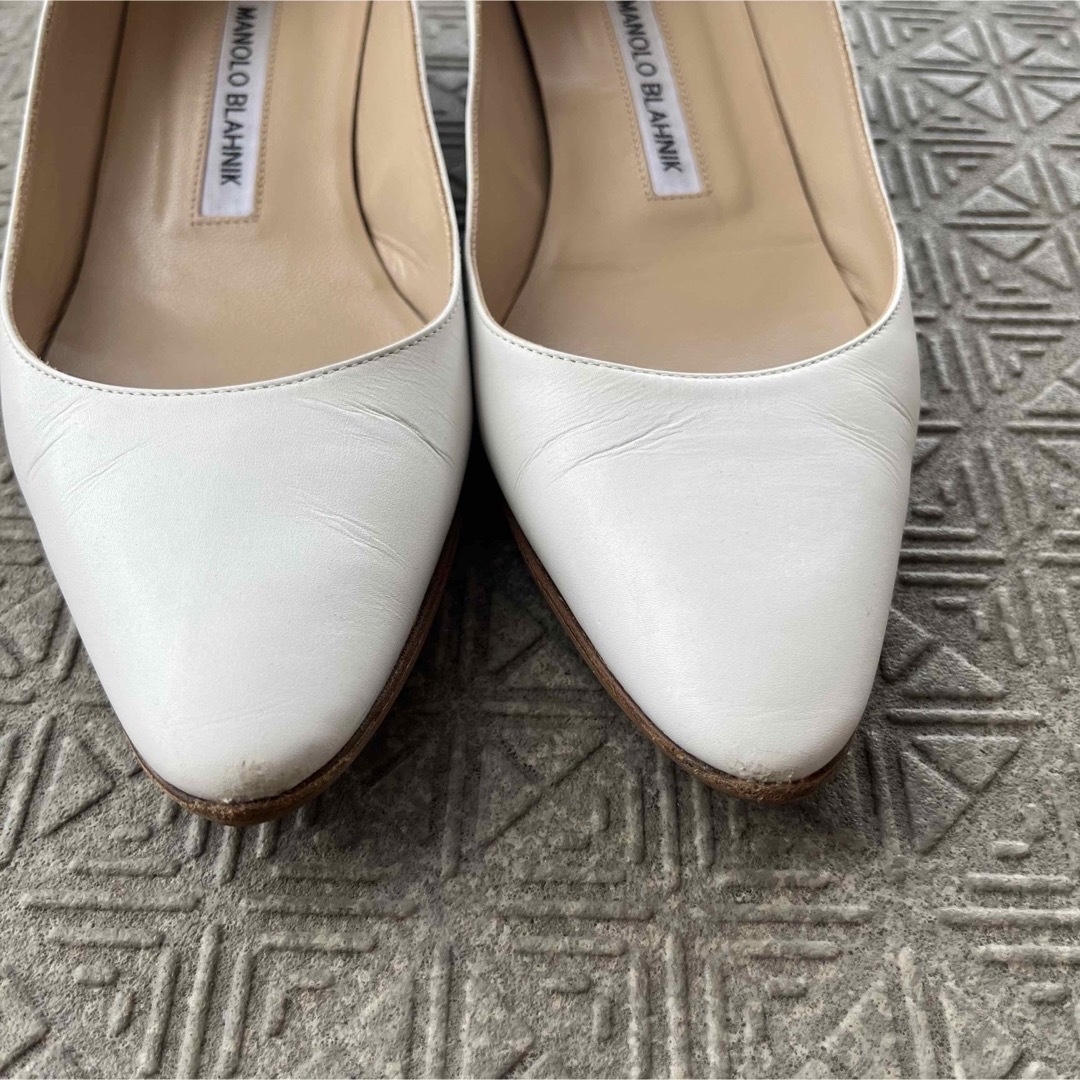 MANOLO BLAHNIK リストニー　パテント　ホワイト