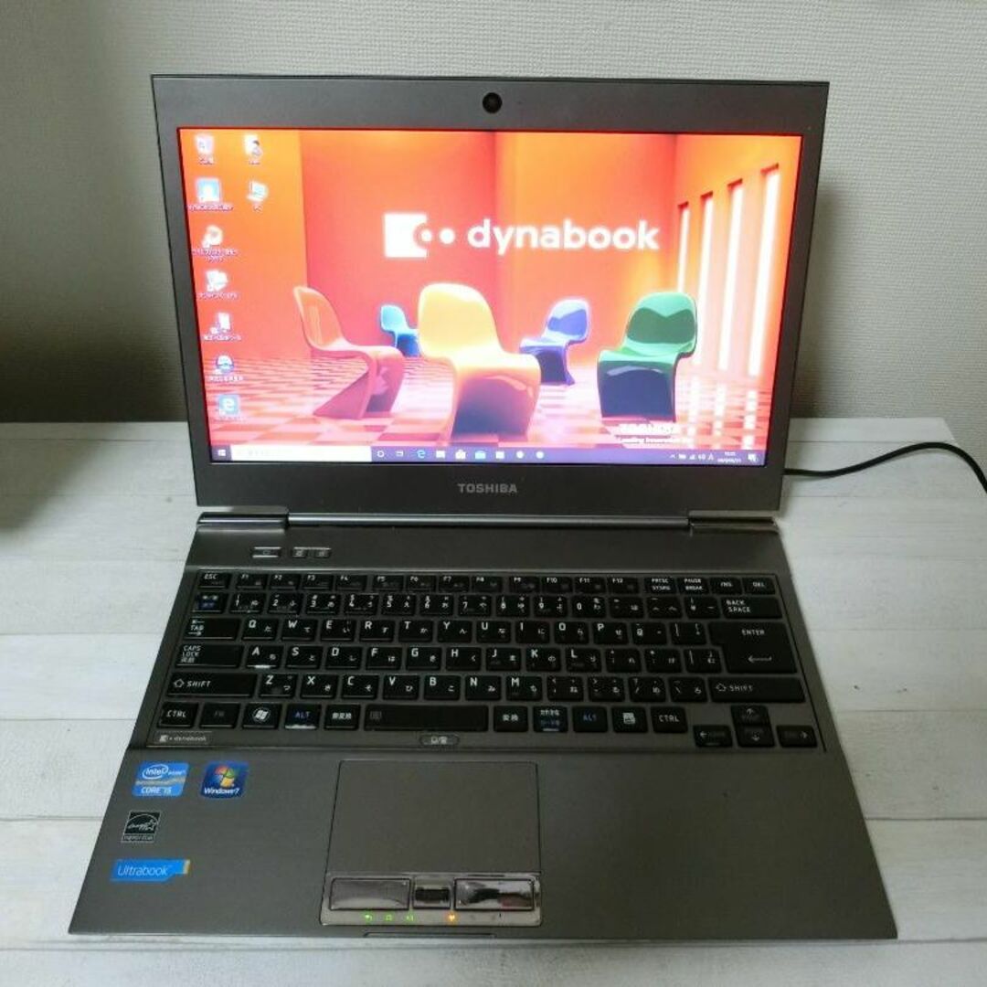 東芝　　軽量薄型　DynaBook　R632/F　Win10