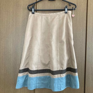 ★★裾切り替えがかわいいスカート★★(ひざ丈スカート)