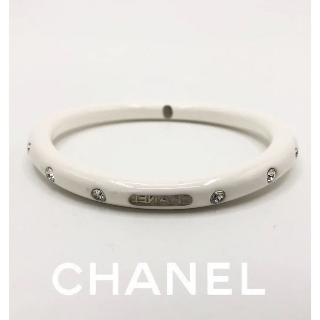 CHANEL シャネル　バングル ロゴ ラインストーン プラスチック