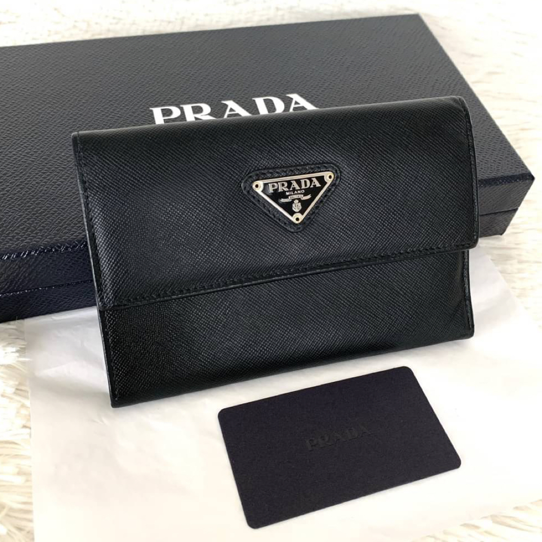 美品☆PRADA プラダ サフィアーノレザー 折り財布  三角プレート ブラック