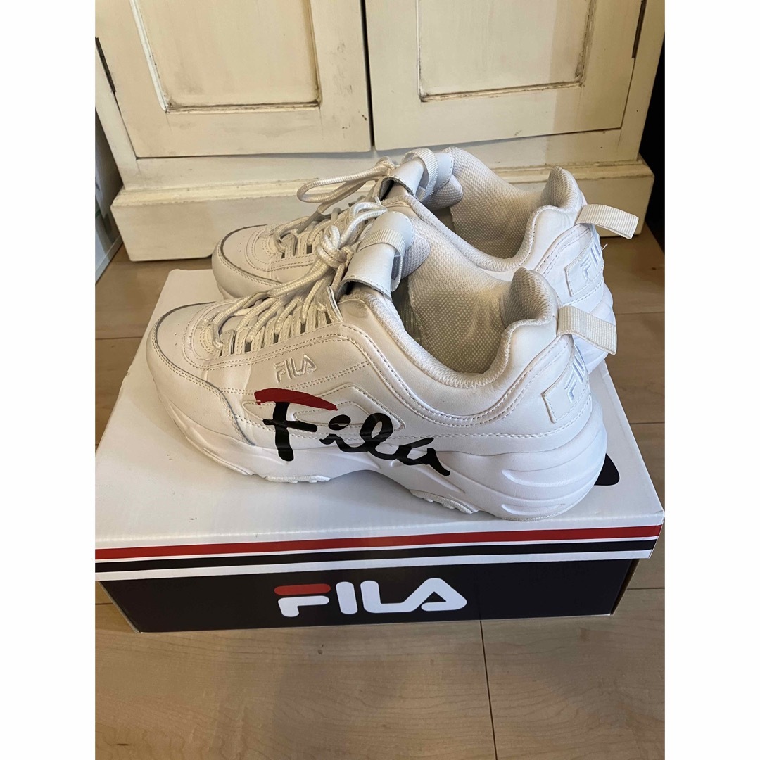 FILA(フィラ)の【HAKY7様専用】フィラ FILA   26.5 レディースの靴/シューズ(スニーカー)の商品写真